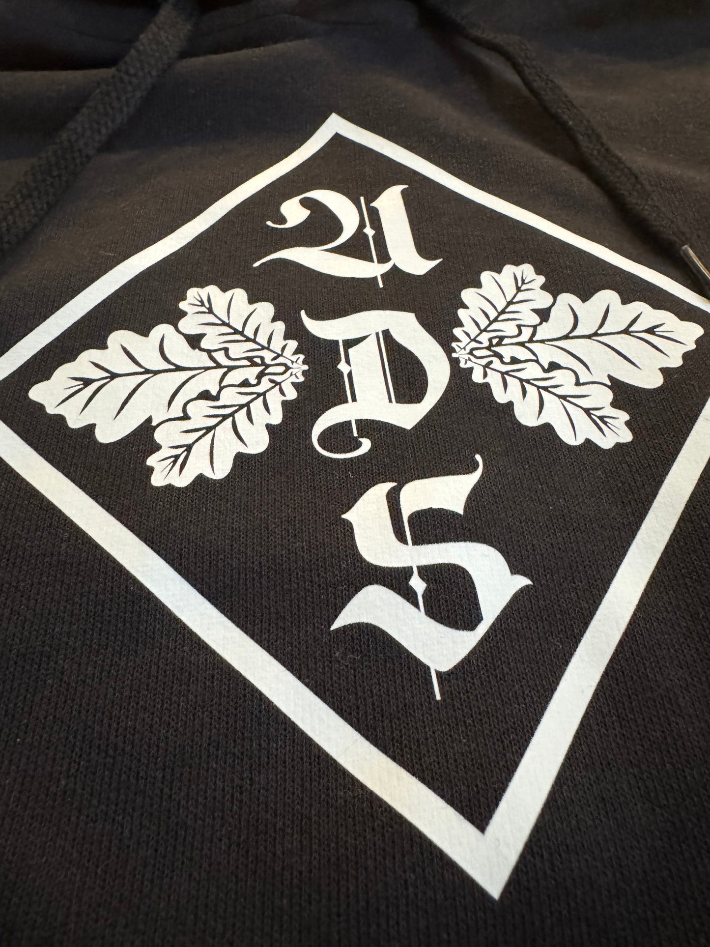 Unter dem Schwert Hoodie