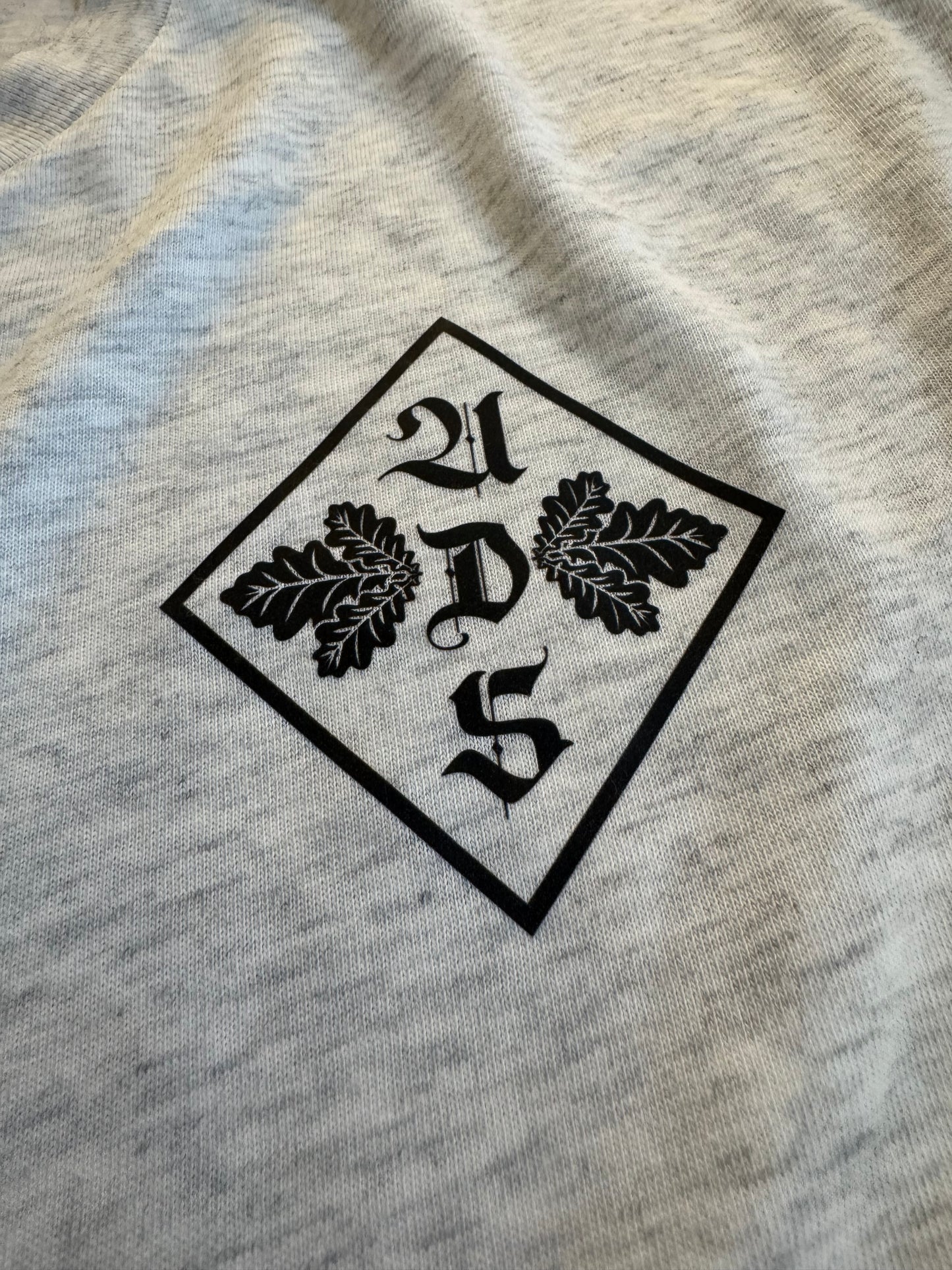 Low Profile UDS "Unter dem Schwert" Logo Shirt